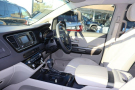 2017 Kia Carnival YP S People Mover