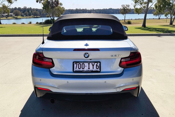 2015 BMW 2 Series F23 Turbo 220i M Sport Convertible Image 6