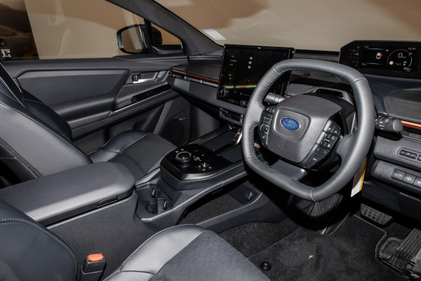 2026 Subaru Uncharted  AWD SUV image 7