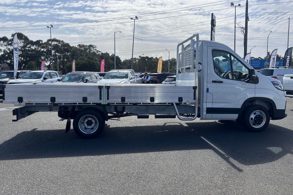 2025 MY24 LDV Deliver 9  XLWB Cab Chassis Image 11