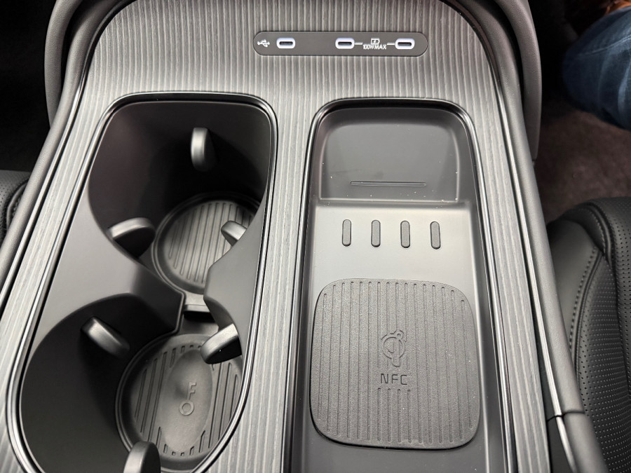 2026 Hyundai Palisade Calligraphy Black Ink SUV Image 30