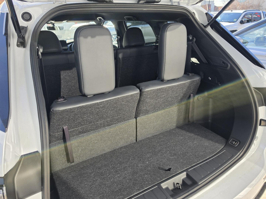 2026 Mitsubishi Outlander ZM Black Edition SUV Image 13