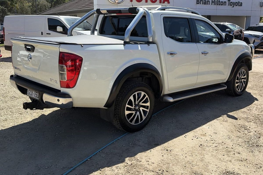 2017 Nissan Navara D23 ST-X Dual Cab Pickup Image 4