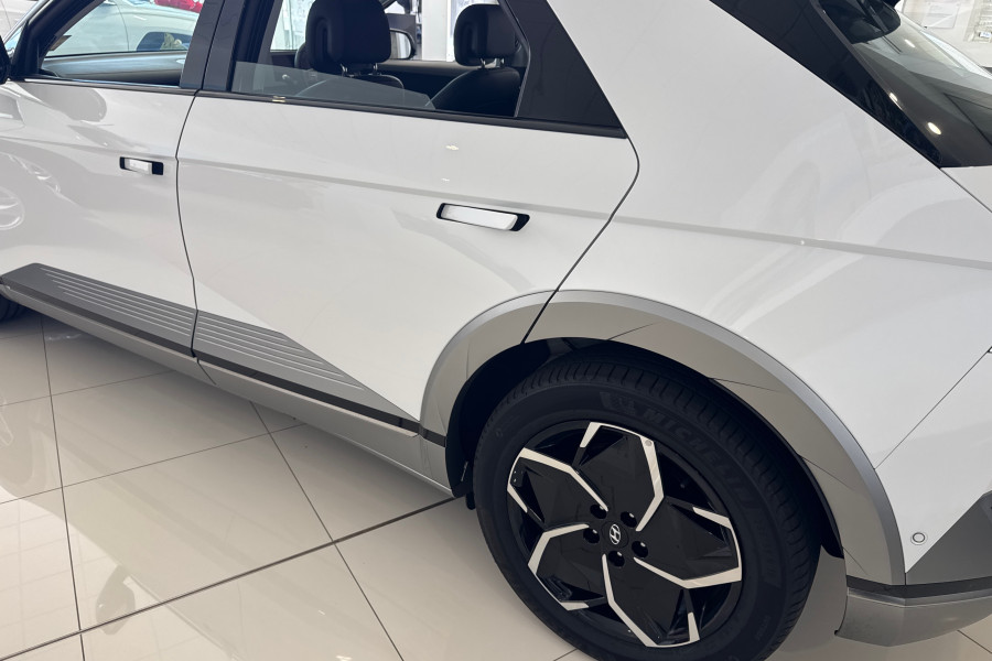 2023 MY24 Hyundai IONIQ 5 NE.V4  SUV Image 18