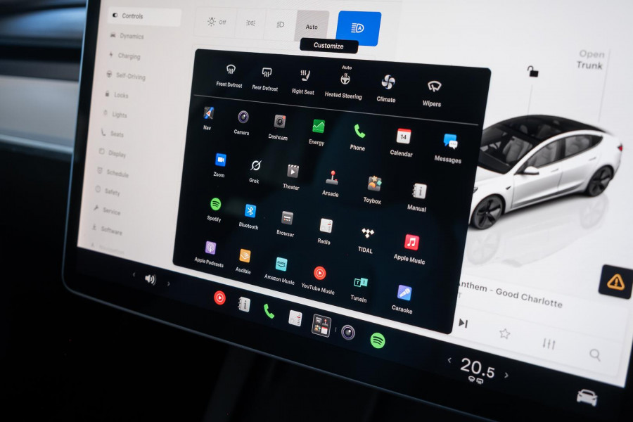 2022 Tesla Model 3  Rear-Wheel Drive Sedan
