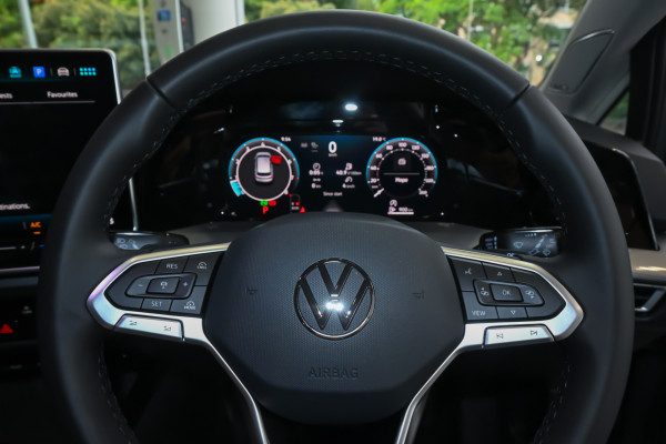 2025 Volkswagen Golf 8.5 110TSI Style Hatch Image 12