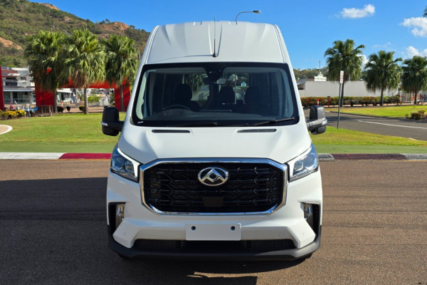 2025 LDV Deliver 9  High Roof LWB Van Image 3