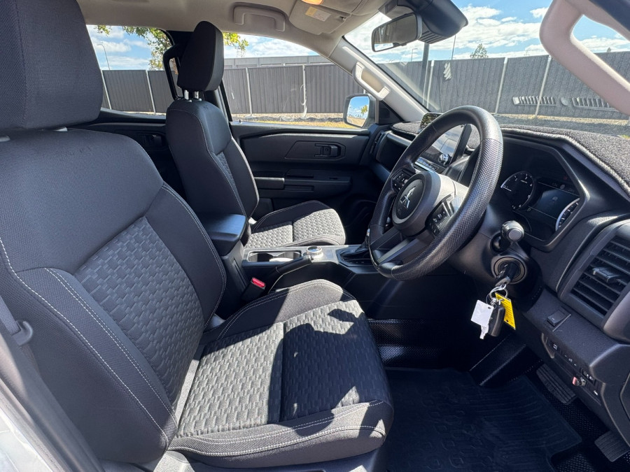 2024 Mitsubishi Triton MV GLX+ Ute Image 9