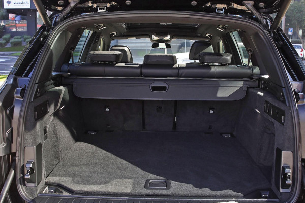 2025 BMW X5 G05 LCI xDrive30d M Sport SUV image 8