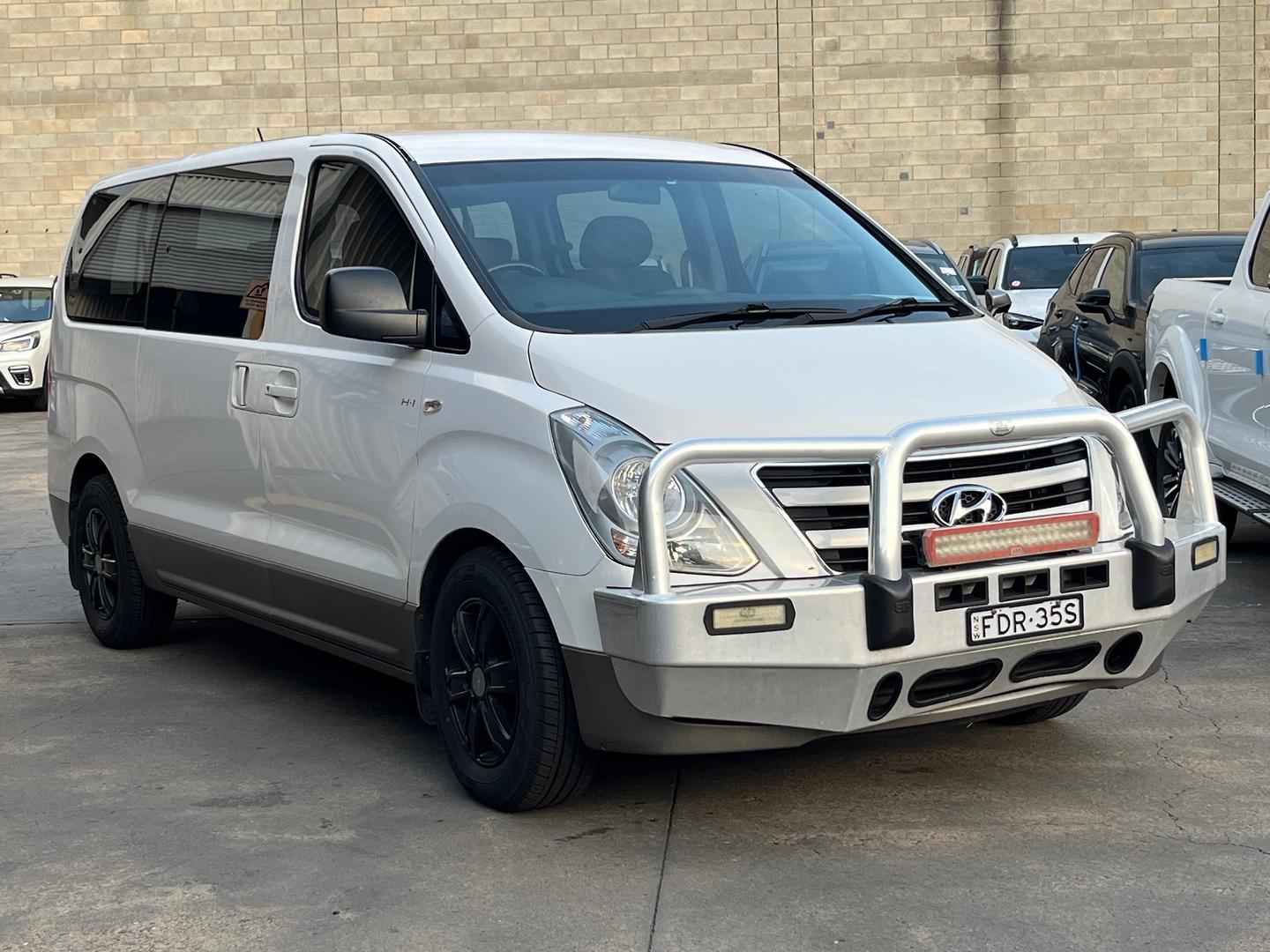 2017 MY18 Hyundai iMax TQ3-W Series II  People Mover Image 1