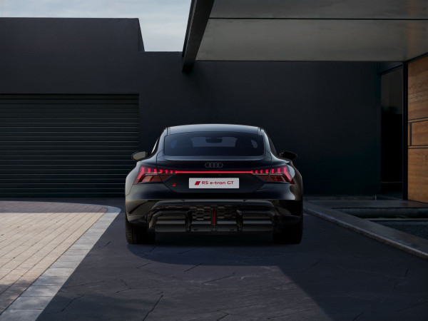 2026 Audi RS e-tron GT F83  Coupe image 7