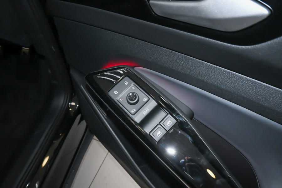 2025 Volkswagen ID. 5 E2 Pro SUV