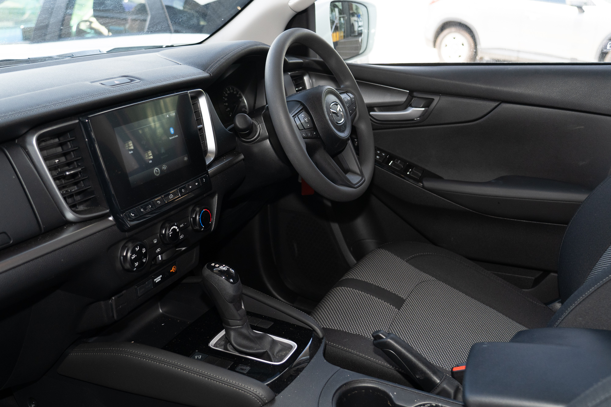 2024 Mazda BT-50 TF XT Cab Chassis Image 8