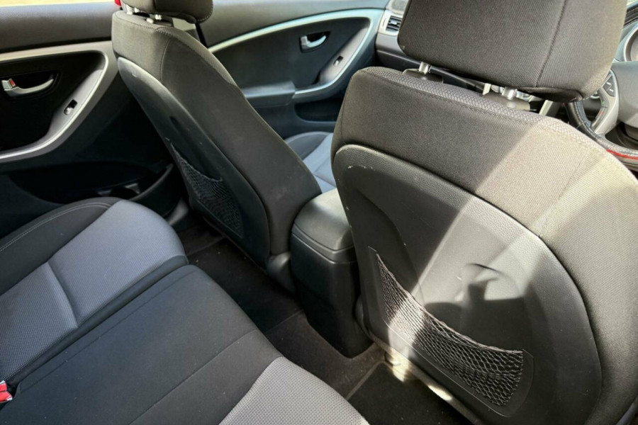 2014 Hyundai i30 GD2 Elite Hatch Image 25