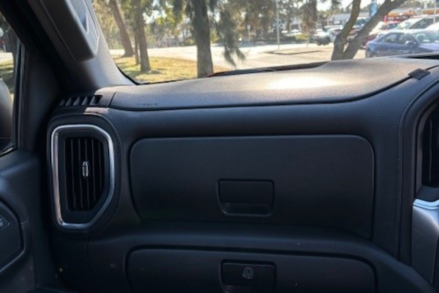 2021 Chevrolet Silverado T1 1500 LT Trail Boss Ute Image 32