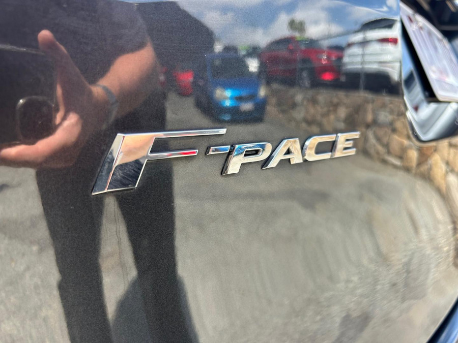 2016 MY17 Jaguar F-PACE X761 20d R-Sport SUV Image 29