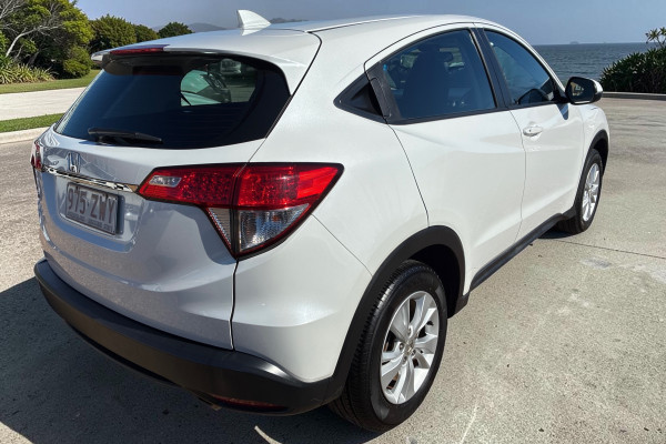 2020 MY21 Honda HR-V  VTi SUV Image 3