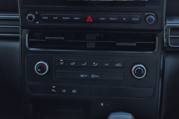 2026 MY27 Hyundai Staria Load US4.V4  Van Image 14