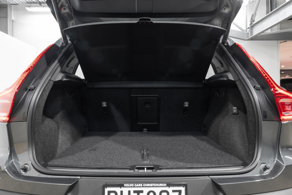 2026 Volvo XC40 XZ Plus B4 SUV Image 8