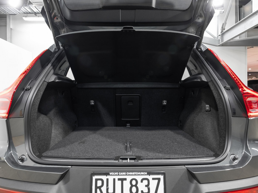 2026 Volvo XC40 XZ Plus B4 SUV Image 8
