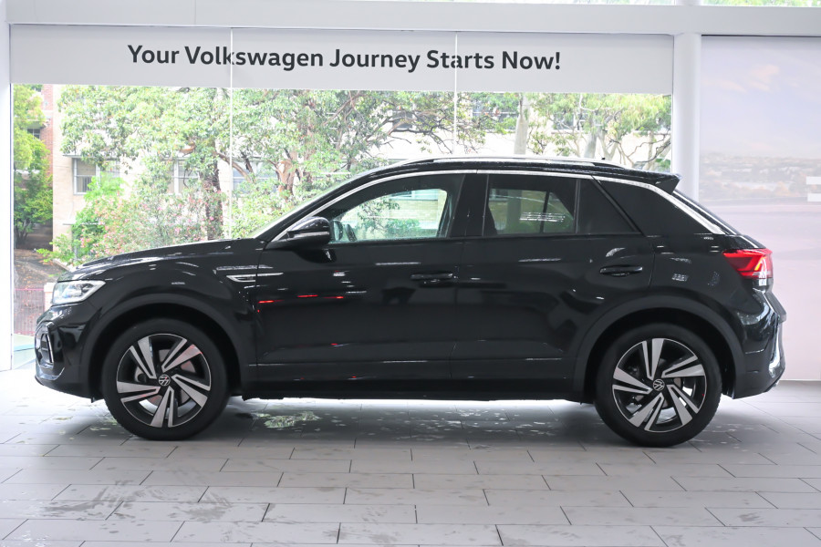 2025 Volkswagen T-Roc 140TSI R-Line SUV Image 3