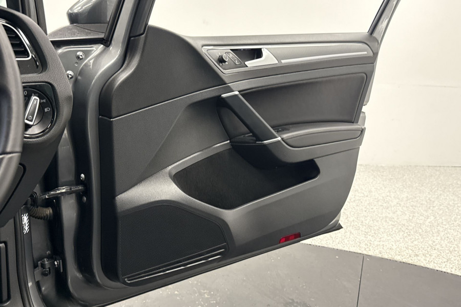 2017 MY18 Volkswagen Golf 7.5 110TSI Highline Hatch Image 19