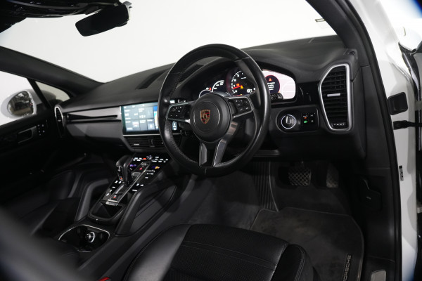 2020 Porsche Cayenne SUV Image 11