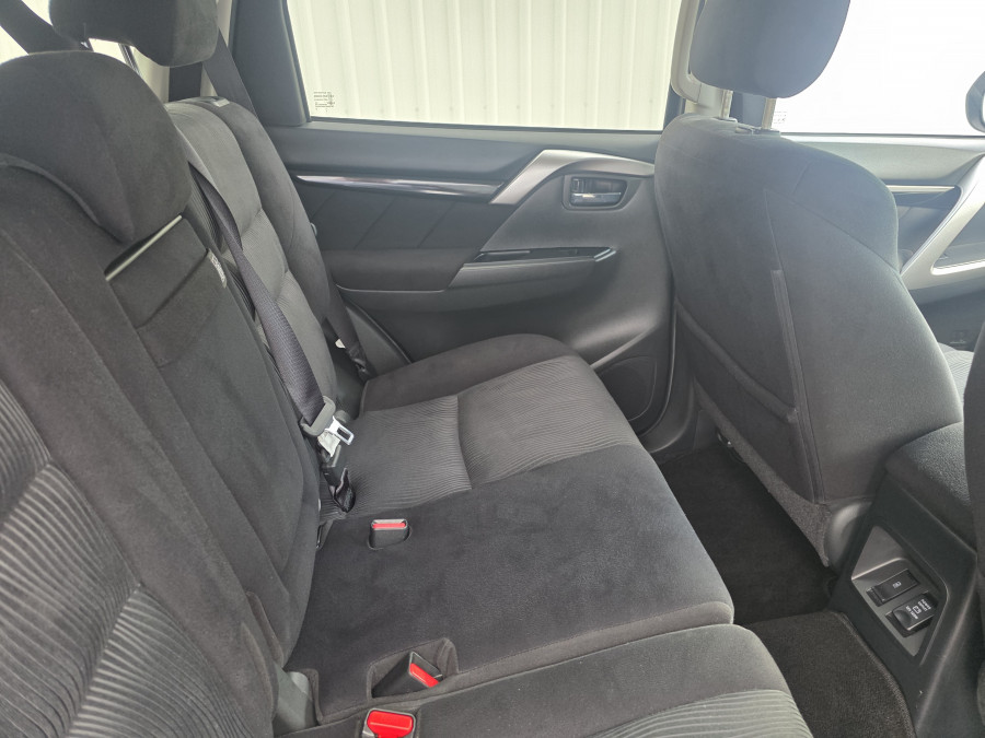 2019 Mitsubishi Pajero Sport QE GLX SUV Image 13