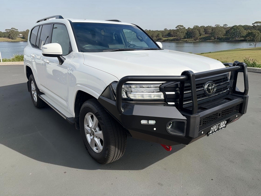 2024 Toyota LandCruiser FJA300R GXL SUV Image 1