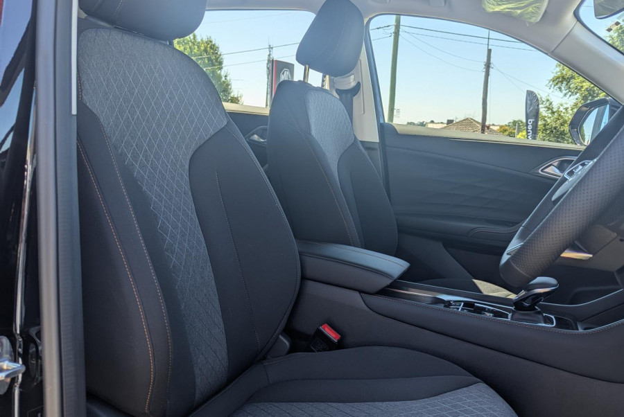 2024 MY24.5 MG HS AS33 Vibe SUV Image 11
