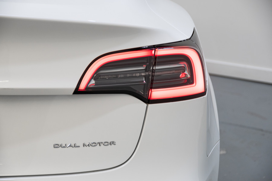 2019 Tesla Model 3  Long Range Sedan