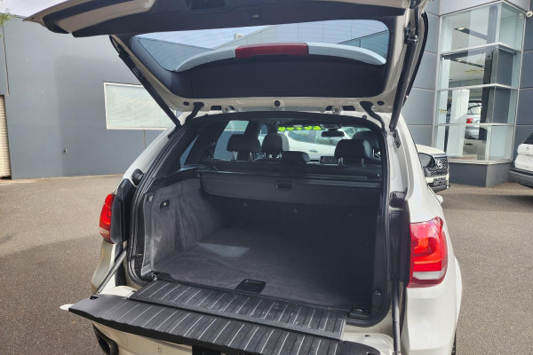2016 BMW X5 F15 sDrive25d SUV Image 27