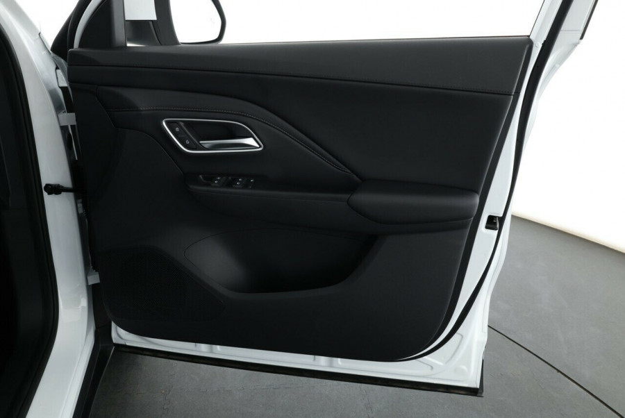 2025 MG ZS ZS32 Essence SUV Image 9