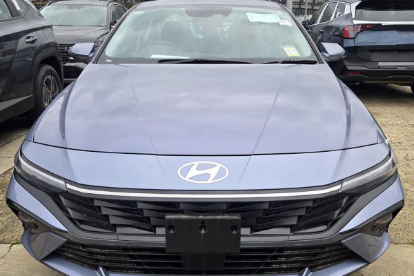 2026 Hyundai i30 CN7.V4 Hybrid Sedan Image 2