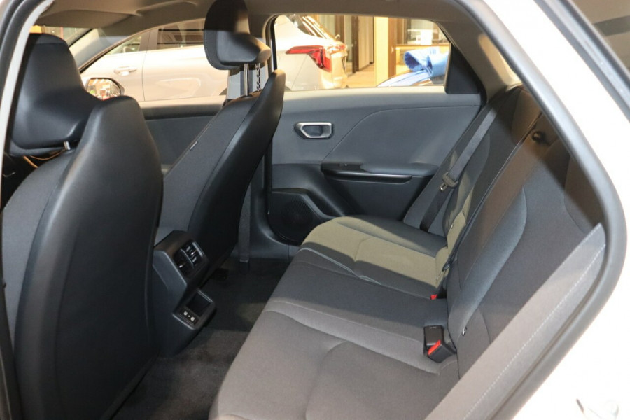2025 Kia K4 CL4m S Sedan Image 24