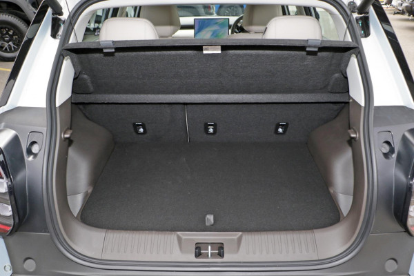 2026 AION UT No Series Luxury Hatch Image 5