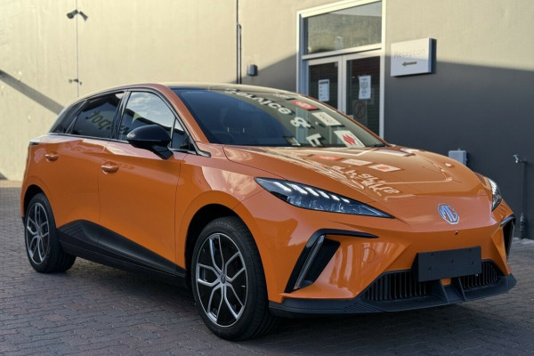 2024 MG MG4 MEH32 Essence 64 Hatch Image 5