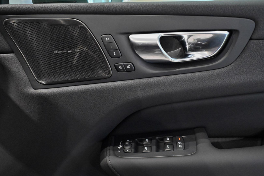 2026 Volvo XC60 UZ Plus B5 Bright SUV Image 19