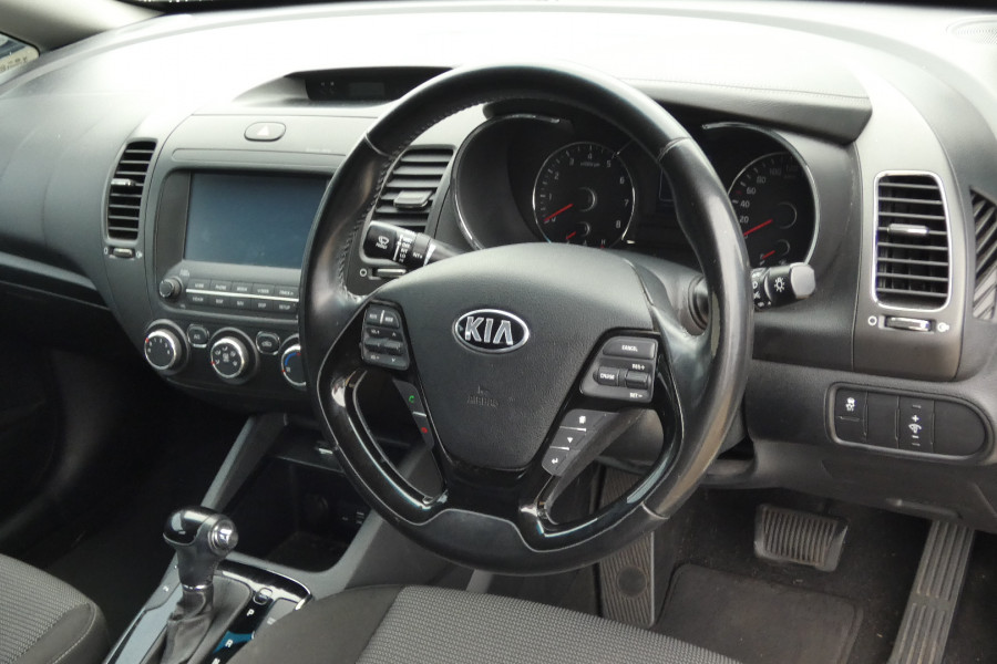 2017 MY18 Kia Cerato YD MY18 SPORT Sedan Image 11