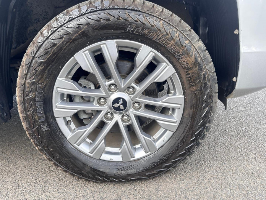 2020 Mitsubishi Pajero Sport QF GLX SUV Image 13