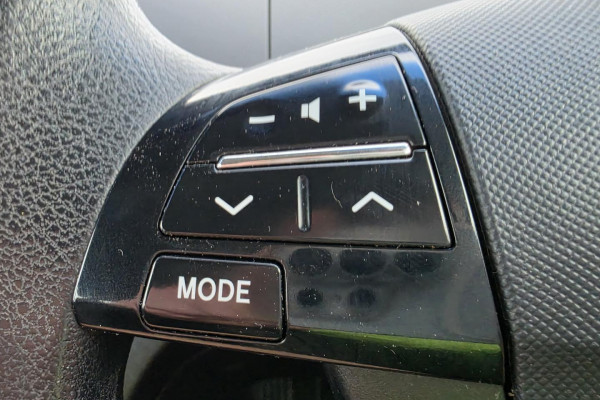 2016 Toyota Tarago ACR50R GLi People Mover Image 24
