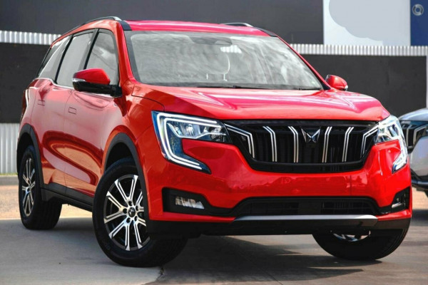 2025 Mahindra XUV700  AX7L SUV