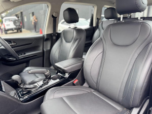 2025 Mahindra XUV700  AX7L SUV
