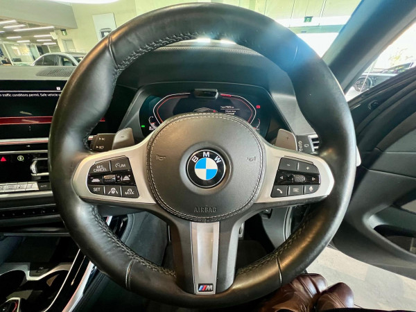 2021 BMW X7 G07 xDrive30d SUV image 11