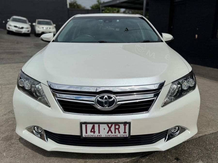 2017 Toyota Aurion GSV50R Presara Sedan Image 3