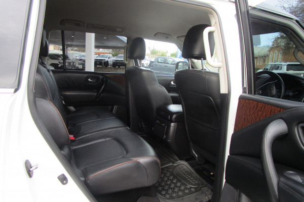 2022 Nissan Patrol PT4PATI22 Ti SUV Image 14