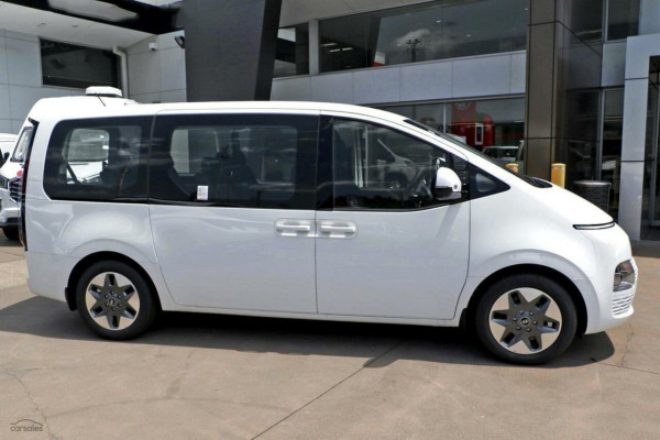 2026 Hyundai Staria US4.V3  People Mover Image 4