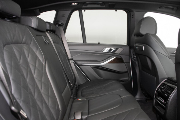 2025 BMW X5 G05 LCI xDrive30d M Sport SUV image 10