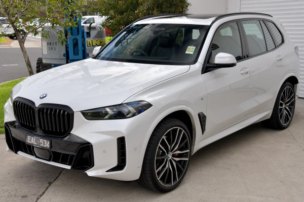 2025 BMW X5 G05 LCI xDrive40i M Sport SUV image 24