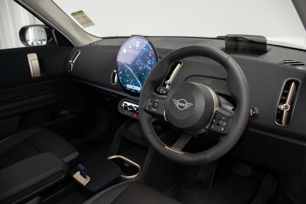 2025 MINI Countryman U25 C Classic SUV image 6